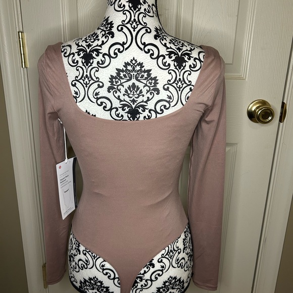 NWT LuluLemonSeriously Soft Nulu Square-Neck Bodysuit - Picture 3 of 10